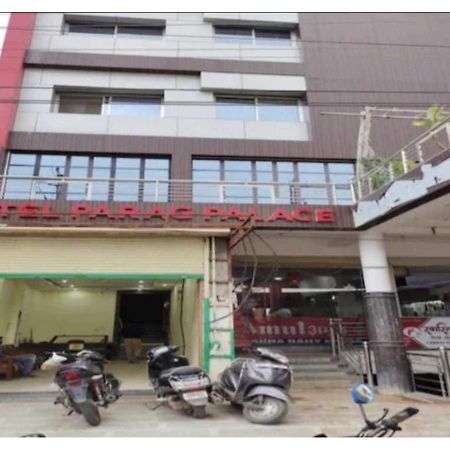 Hotel Parag Palace Jabalpur Exteriör bild